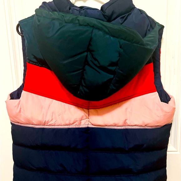 Puffer Vest - Picture 2 of 6